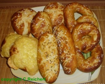 Laugenbrötchen,-stangen und-brezel