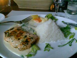 Lachs in Sekt-Sahnesoße